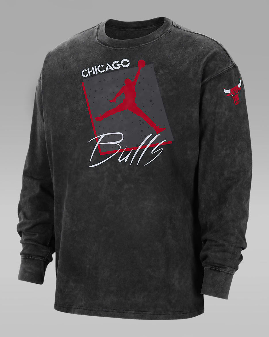 Chicago Bulls Courtside Statement Edition Men s Jordan Max90 NBA Long Sleeve T Shirt. Nike